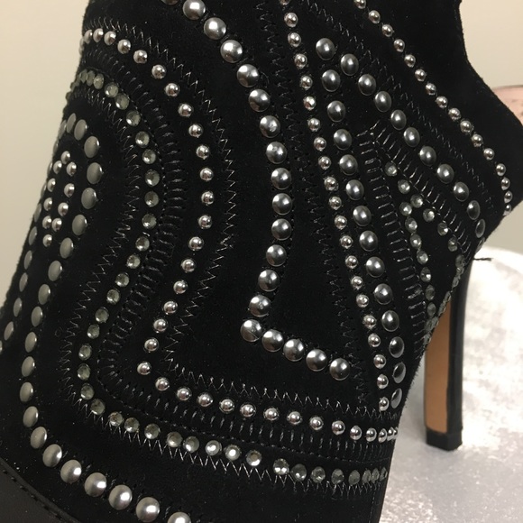 Vince Camuto Yolana Black Leather & Suede Slingback Peep Toe Sandals - Picture 2 of 8